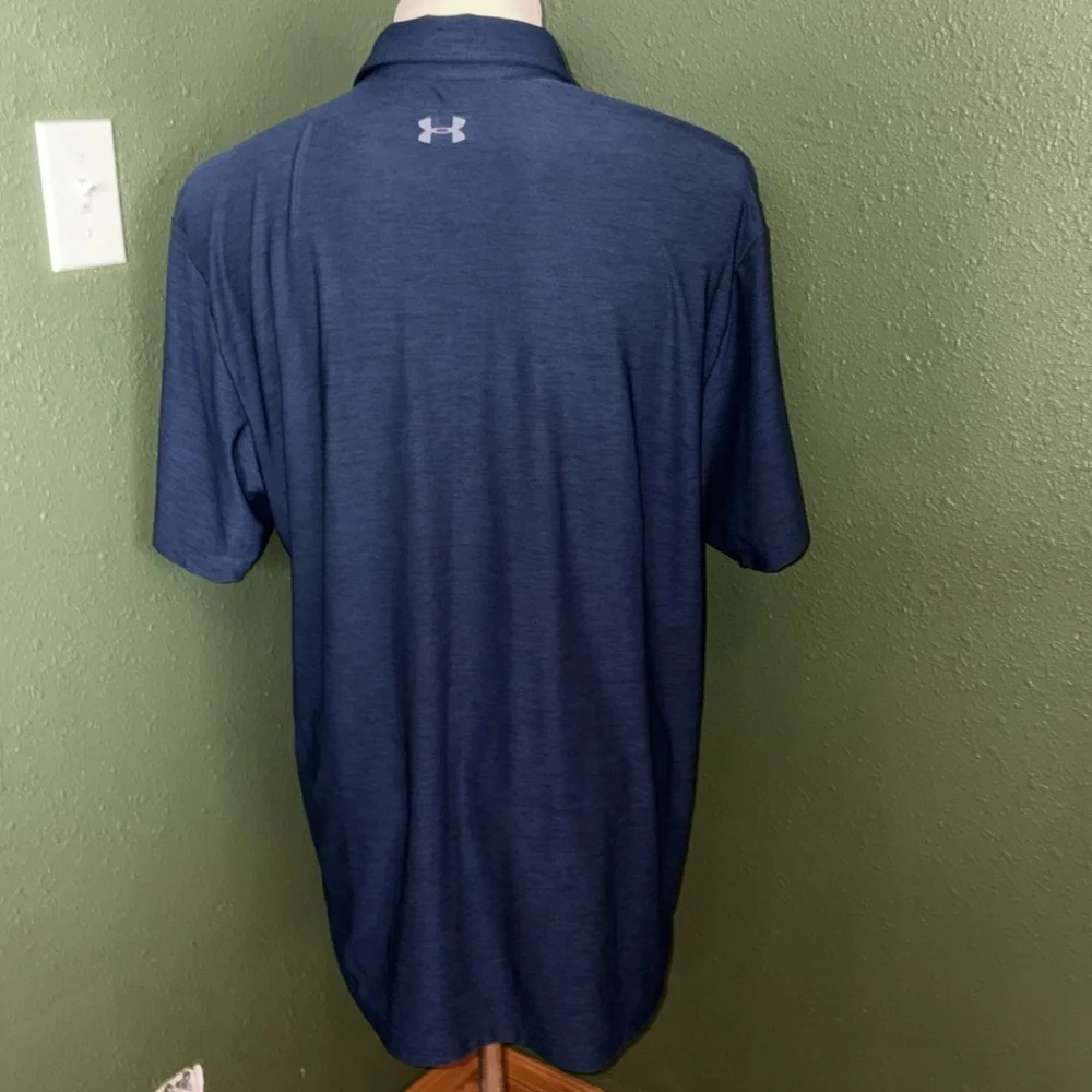 Under Armour Men's Blue Polo Shirt. Large. Great condition.